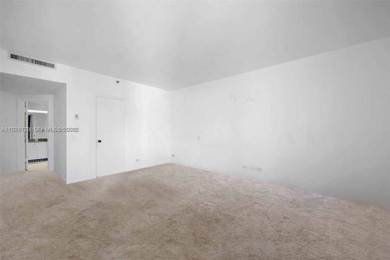 20191 E Country Club Dr, Unit 2603, Aventura, FL 33180 Photo