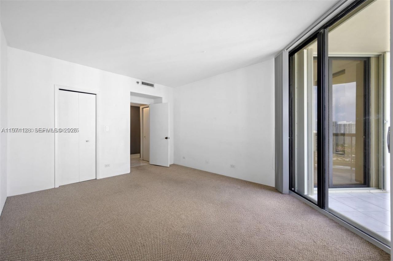 20191 E Country Club Dr, Unit 2603, Aventura, FL 33180 Photo