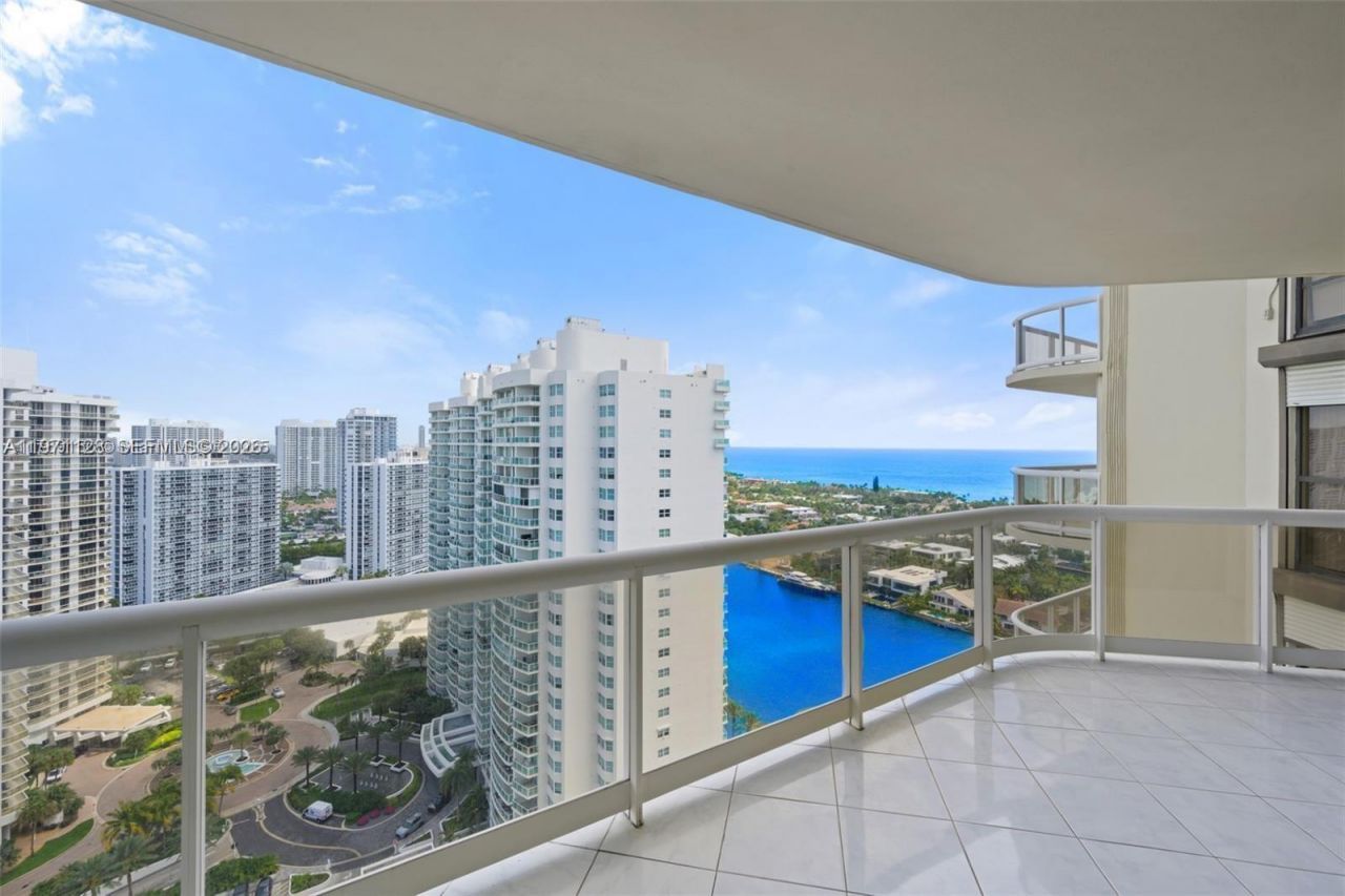 20191 E Country Club Dr, Unit 2603, Aventura, FL 33180 Photo