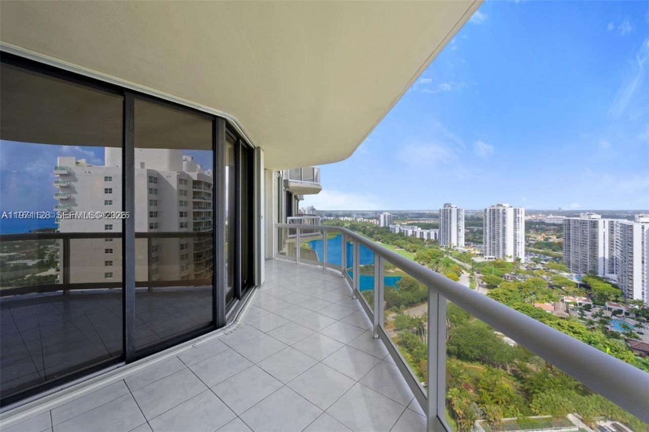 20191 E Country Club Dr, Unit 2603, Aventura, FL 33180 Photo