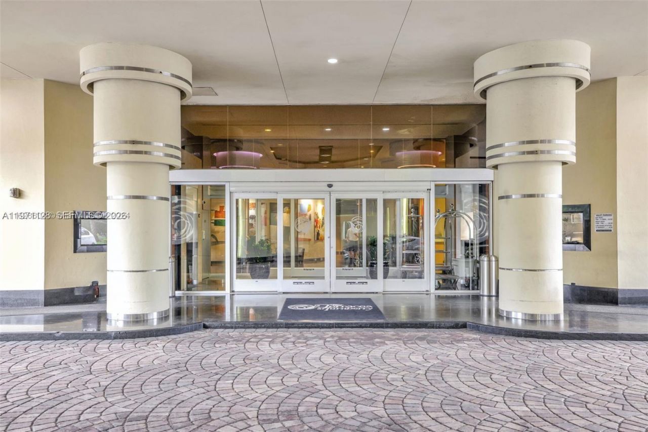 20191 E Country Club Dr, Unit 2603, Aventura, FL 33180 Photo