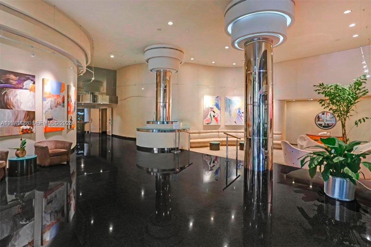 20191 E Country Club Dr, Unit 2603, Aventura, FL 33180 Photo