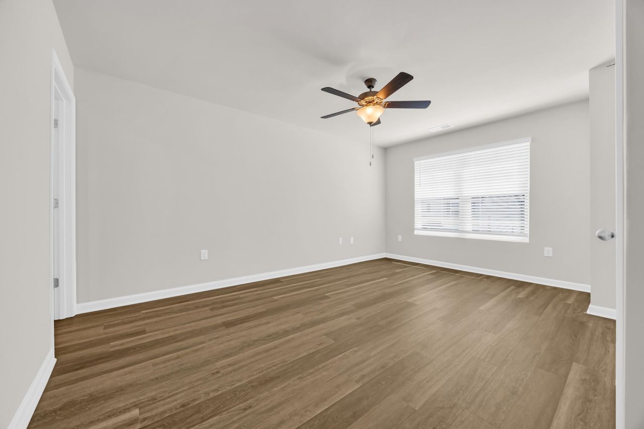 180 Harvest Gold Dr.  Photo 4