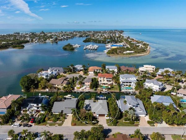 607 NORTH POINT DRIVE, HOLMES BEACH, FL 34217