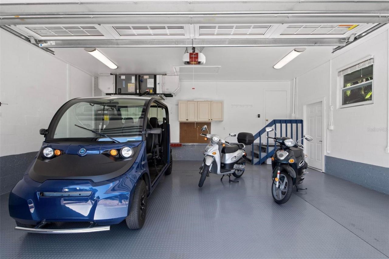 607 North Point Drive, Holmes Beach, FL 34217 Photo