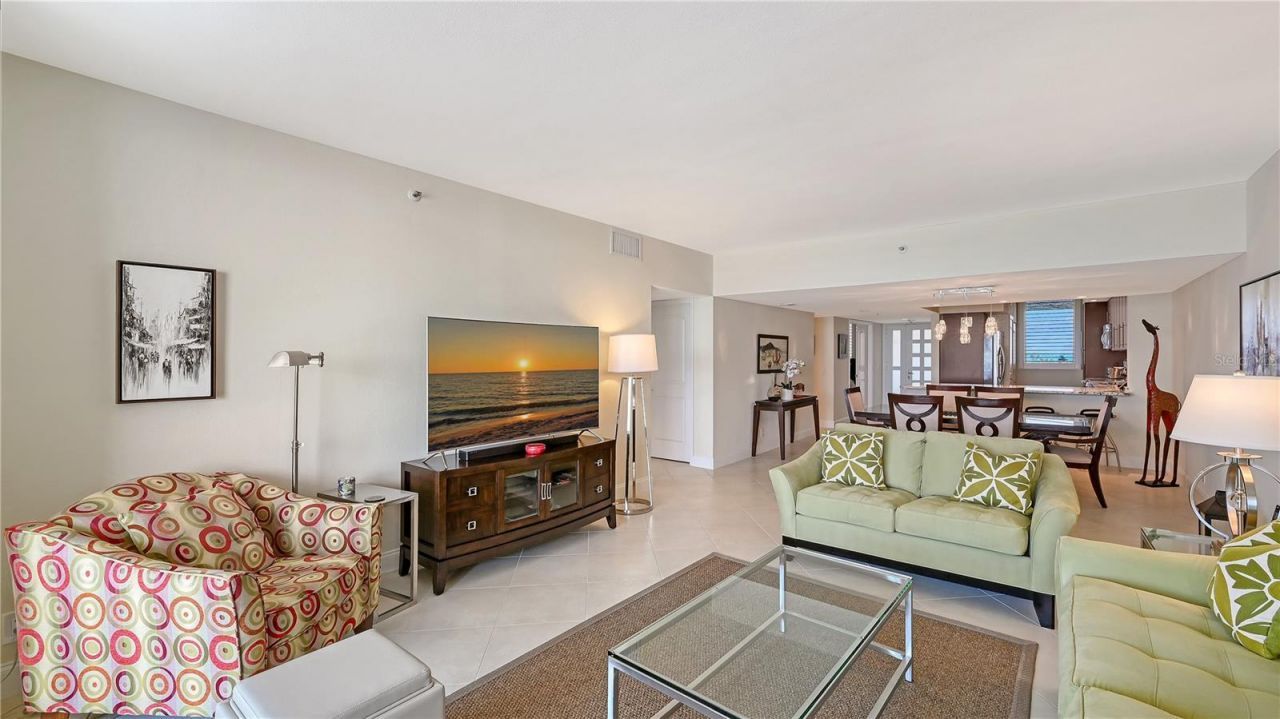 1145 Gulf Of Mexico Drive, Unit 503, Longboat Key, FL 34228 Photo