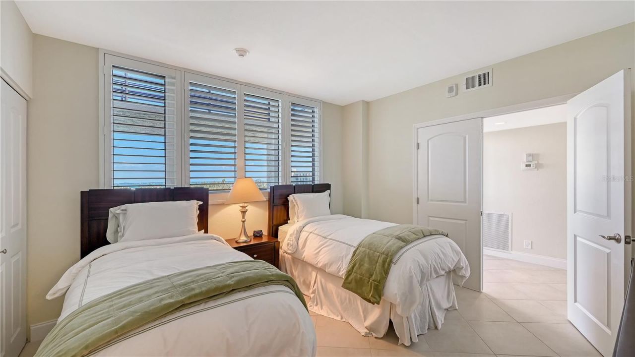 1145 Gulf Of Mexico Drive, Unit 503, Longboat Key, FL 34228 Photo