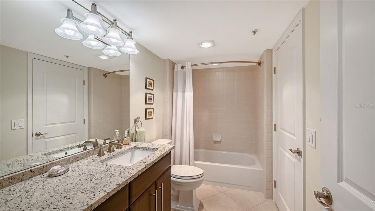 1145 Gulf Of Mexico Drive, Unit 503, Longboat Key, FL 34228 Photo