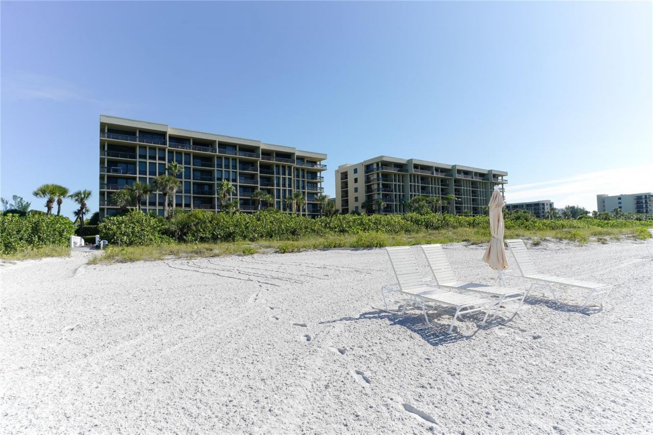 1145 Gulf Of Mexico Drive, Unit 503, Longboat Key, FL 34228 Photo