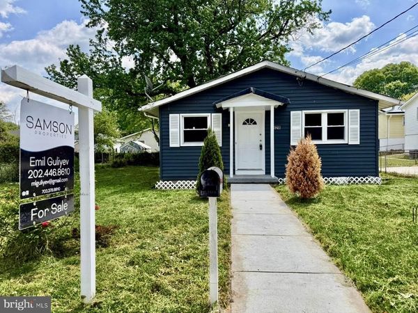 828 CLOVIS AVENUE, CAPITOL HEIGHTS, MD 20743