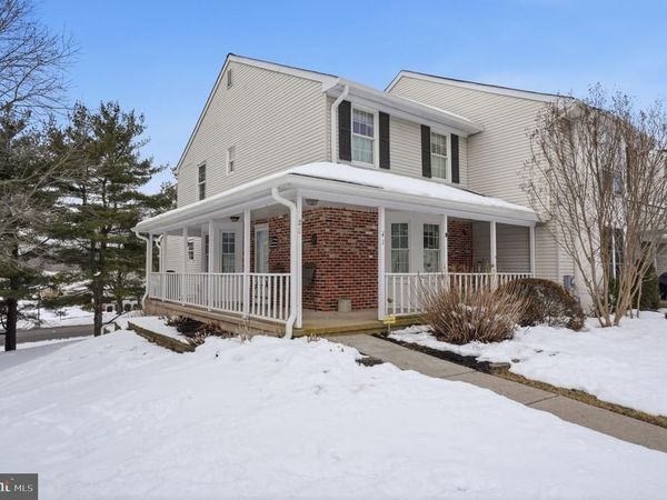 41 ARDSLEY COURT, NEWTOWN, PA 18940