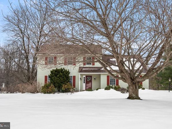 27 WINDLE COURT, COATESVILLE, PA 19320