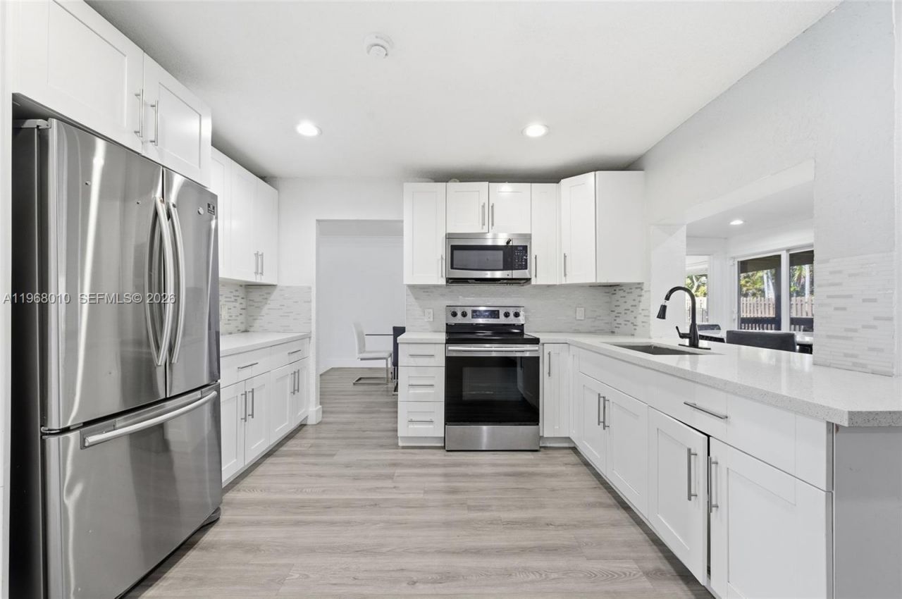 8555 NW 25th Pl, Coral Springs, FL 33065 Photo