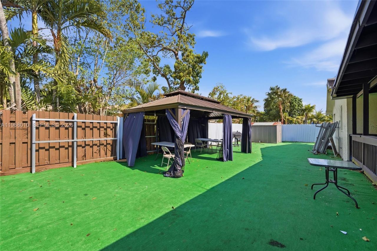 8555 NW 25th Pl, Coral Springs, FL 33065 Photo