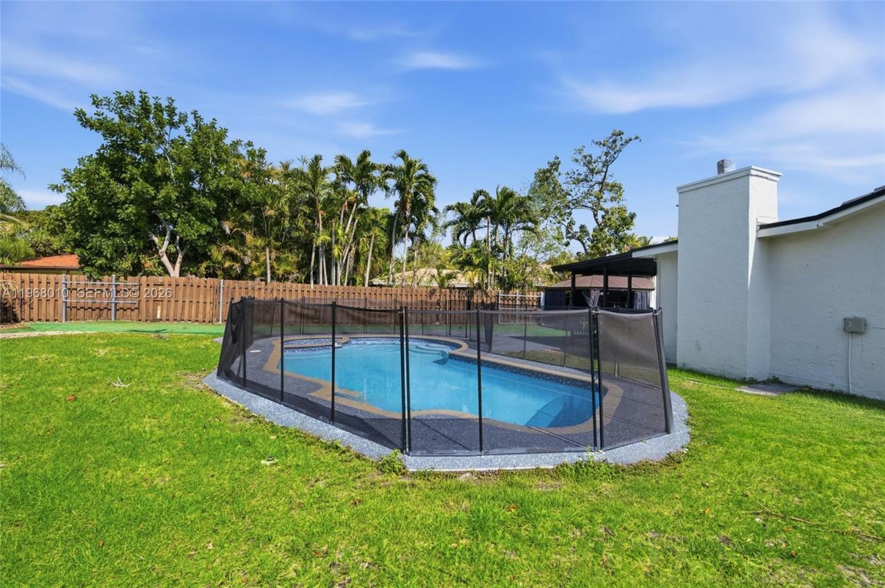 8555 NW 25th Pl, Coral Springs, FL 33065 Photo