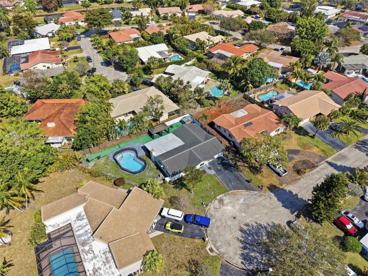 8555 NW 25th Pl, Coral Springs, FL 33065 Photo