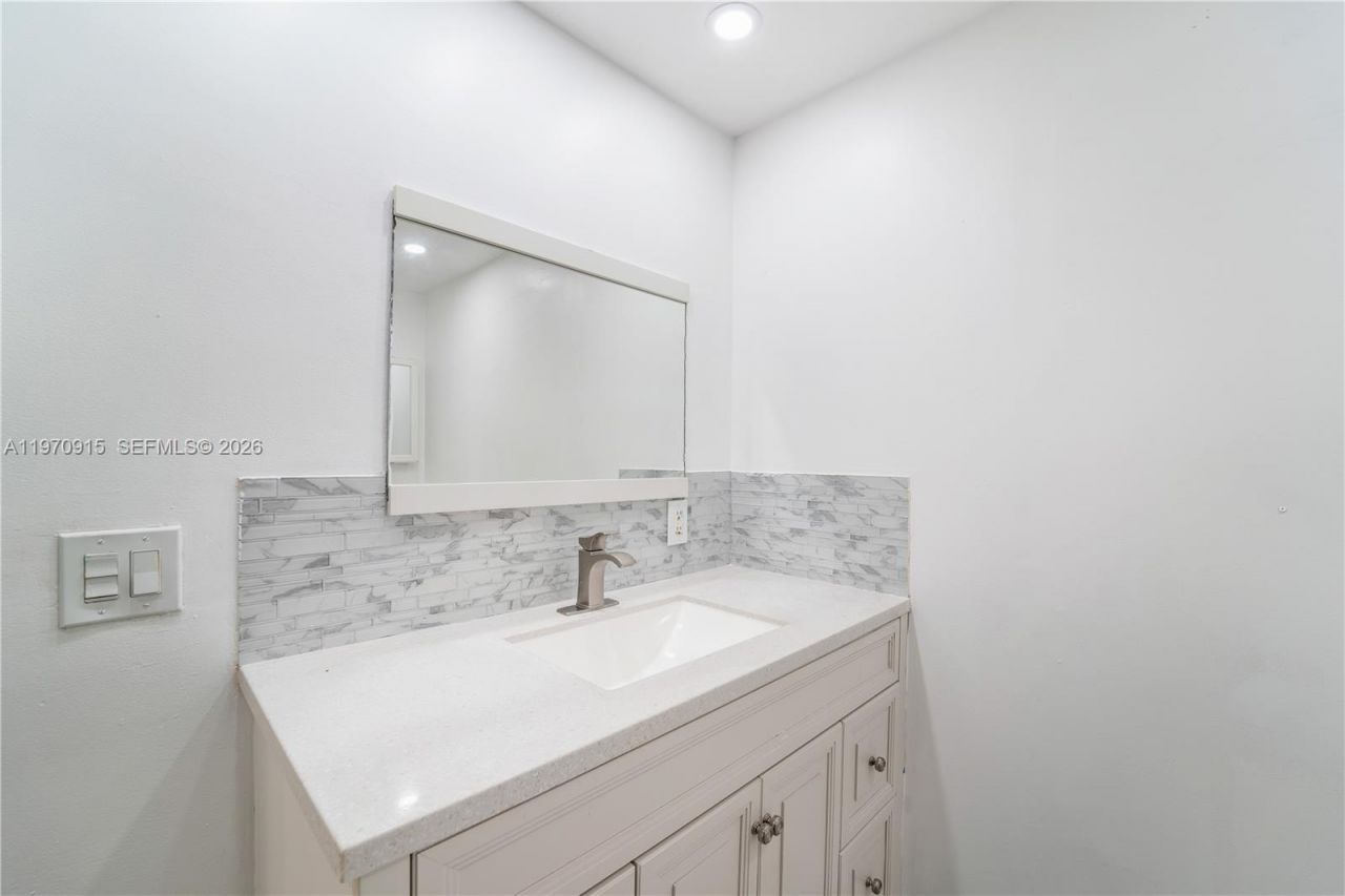 730 NW 214th Ave, Pembroke Pines, FL 33029 Photo
