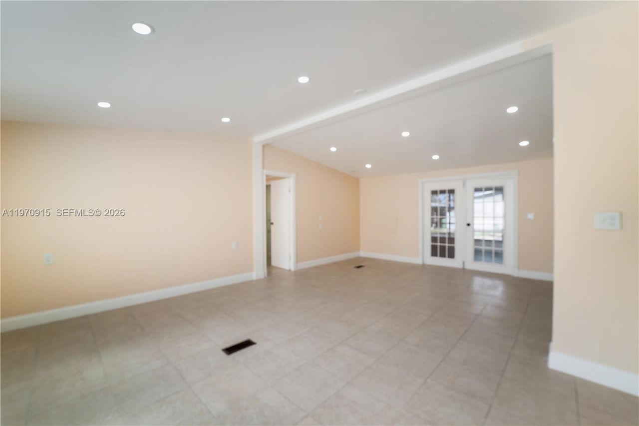 730 NW 214th Ave, Pembroke Pines, FL 33029 Photo