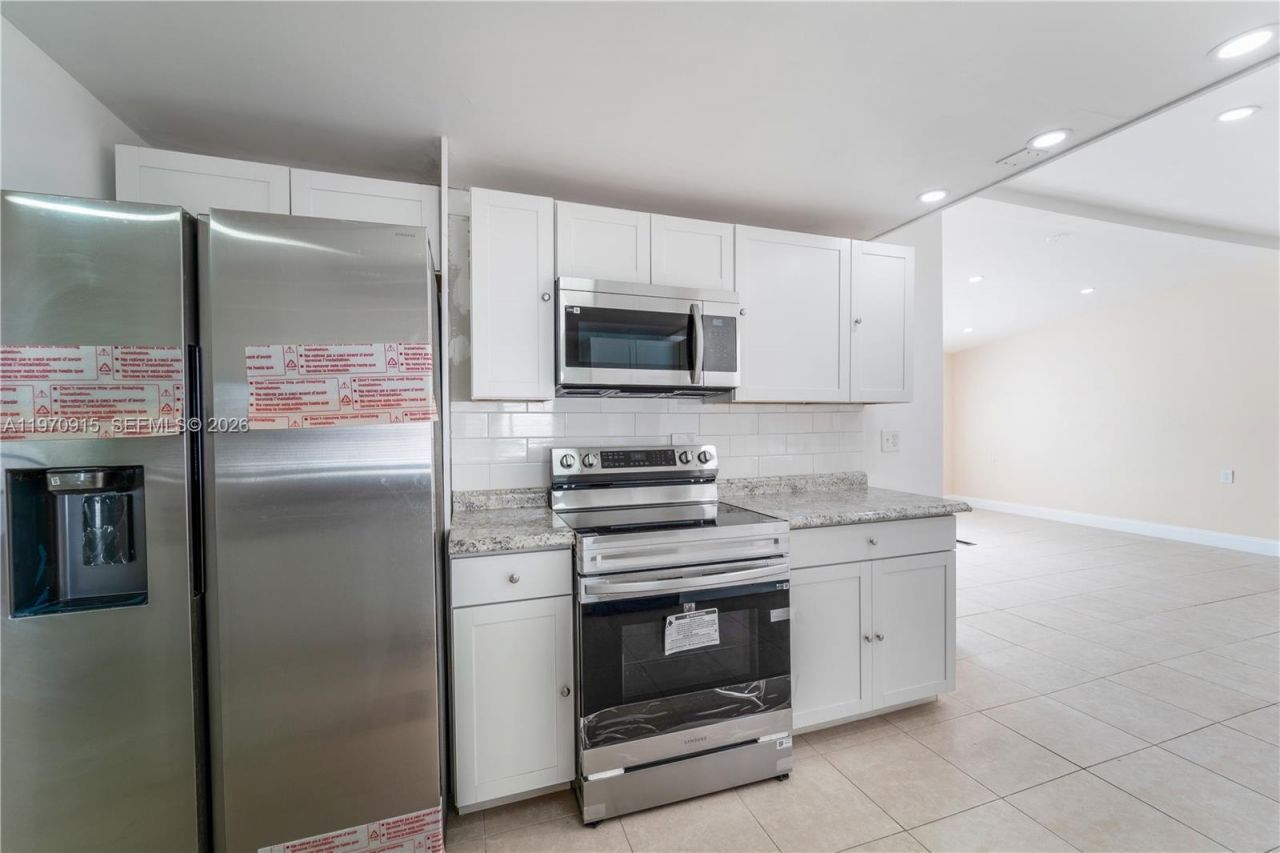 730 NW 214th Ave, Pembroke Pines, FL 33029 Photo