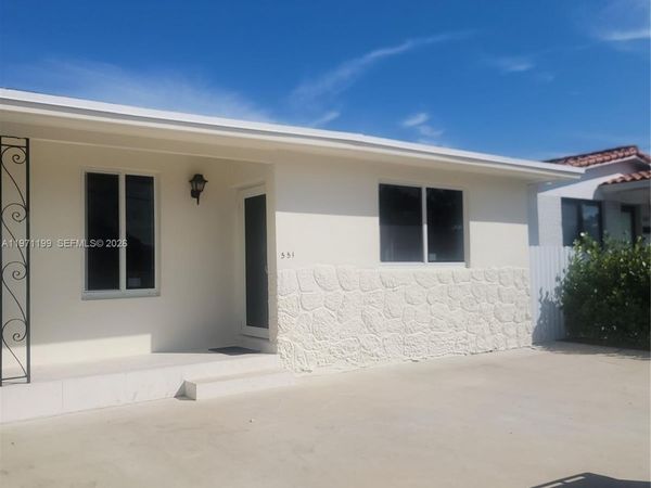 551 NW 60th Ct, Miami, FL 33126