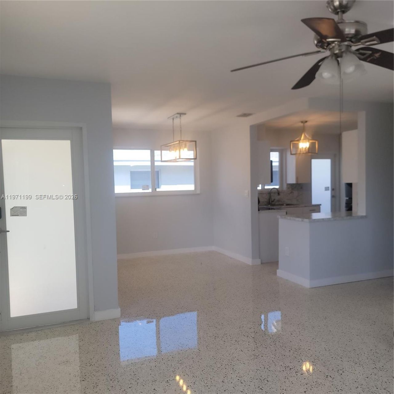 551 NW 60th Ct, Miami, FL 33126 Photo