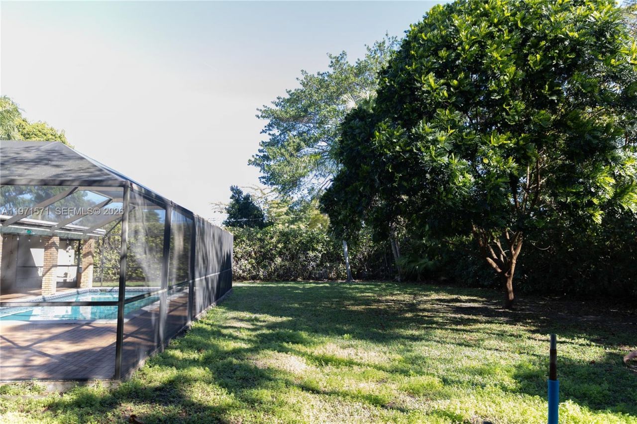 13125 SW 83rd Ave, Pinecrest, FL 33156 Photo