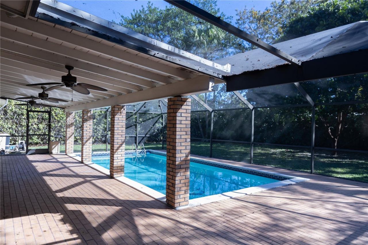 13125 SW 83rd Ave, Pinecrest, FL 33156 Photo