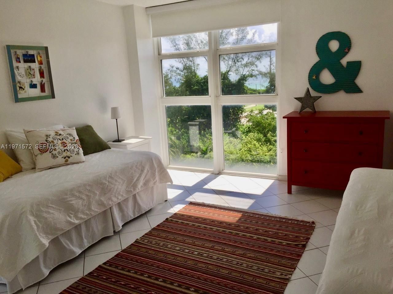 100 Bayview Dr , Unit 516, Sunny Isles Beach, FL 33160 Photo