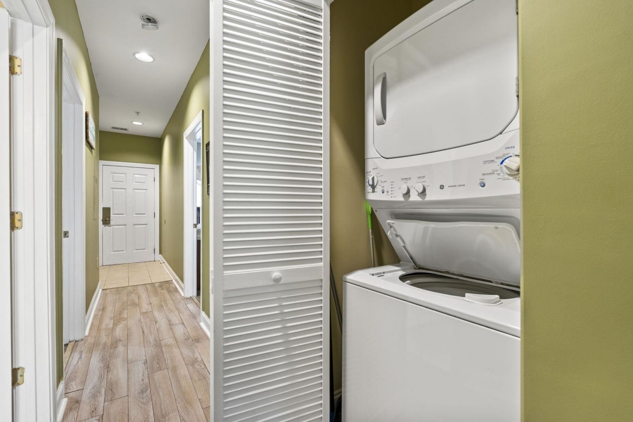 1009 World Tour Blvd.  Photo 11