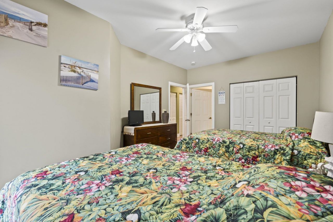 1009 World Tour Blvd.  Photo 5