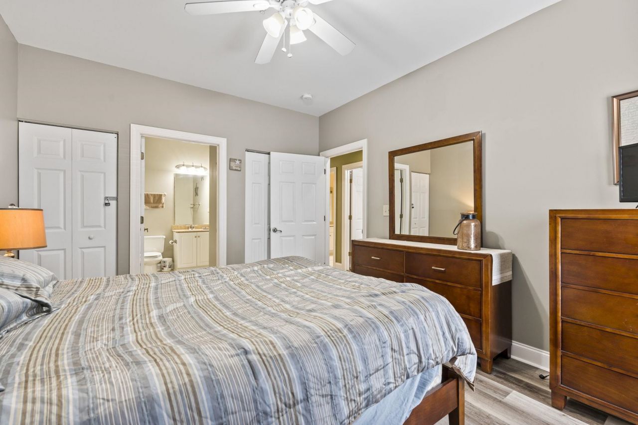 1009 World Tour Blvd.  Photo 8