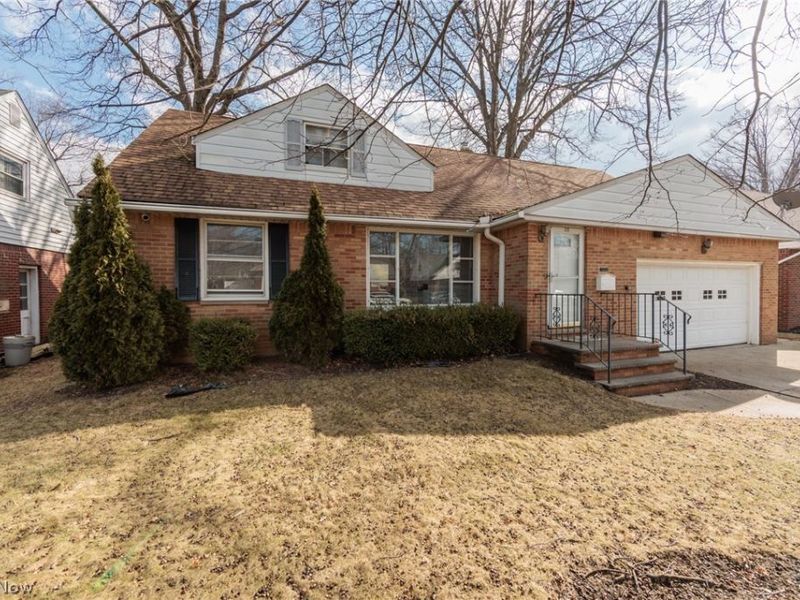 325 E 244th Street, Euclid, OH 44123 Photo 1