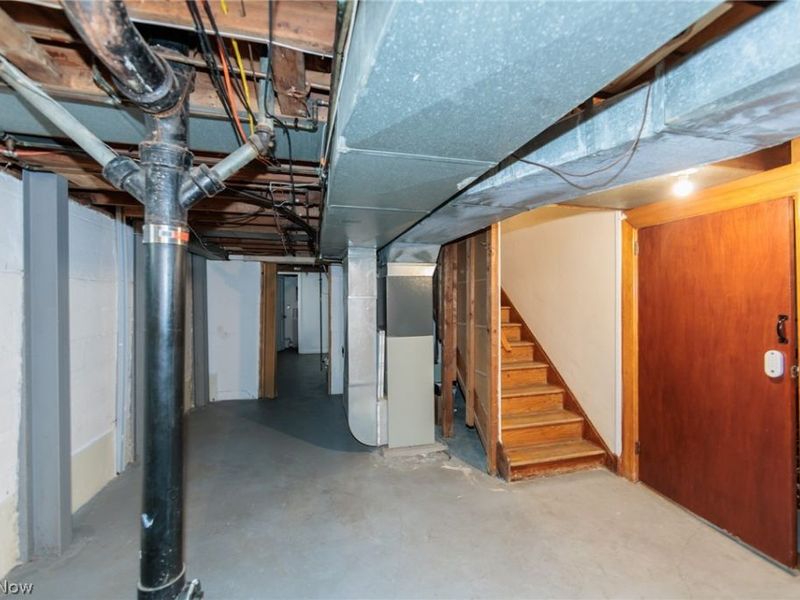 325 E 244th Street, Euclid, OH 44123 Photo 28