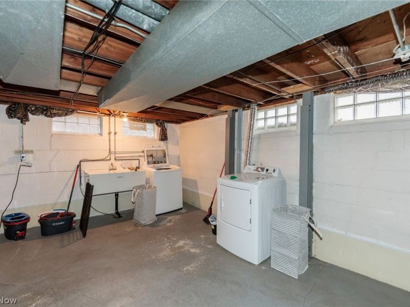 325 E 244th Street, Euclid, OH 44123 Photo 29