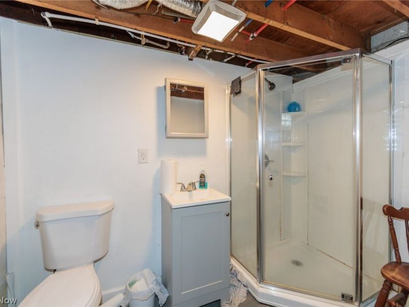 325 E 244th Street, Euclid, OH 44123 Photo 34