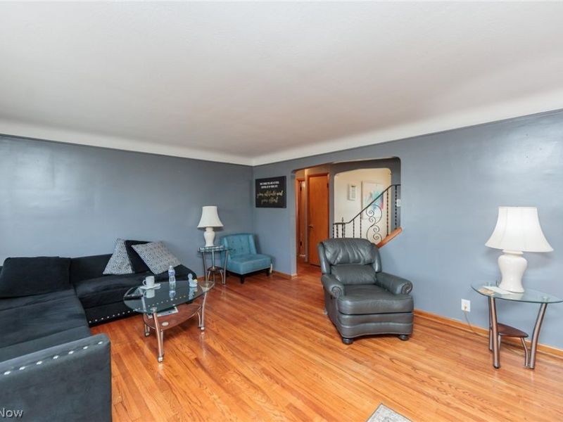 325 E 244th Street, Euclid, OH 44123 Photo 5