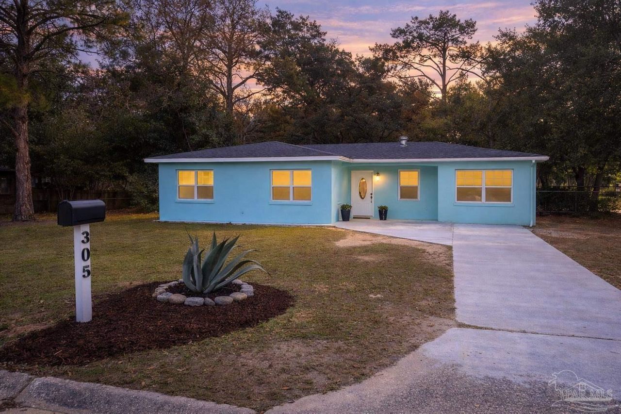 305 N Madison Dr, Pensacola, FL 32505 Main Photo