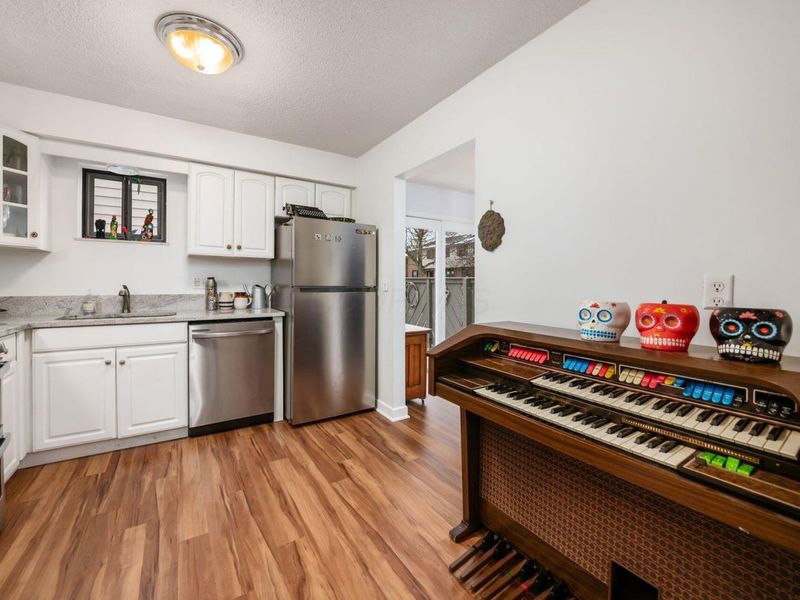 4753 Olentangy River Road, Unit B, Columbus, OH 43214 Photo 15