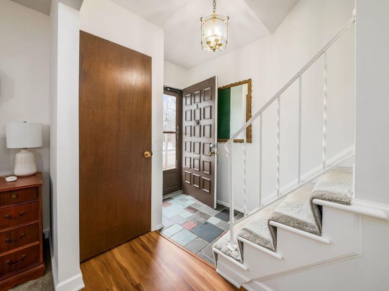 4753 Olentangy River Road, Unit B, Columbus, OH 43214 Photo 5