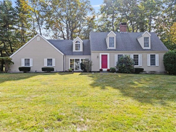 2 Bunker Hill Terrace, Scarborough, ME 04074