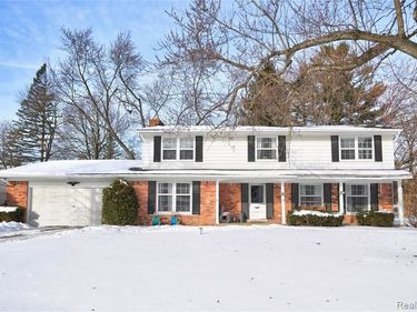 5189 Otsego Street, Burton, MI 48509