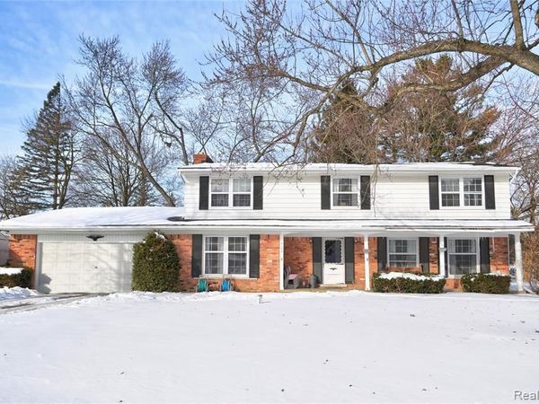 5189 Otsego Street, Burton, MI 48509