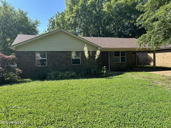 2955 Normandy Drive, Horn Lake, MS 38637