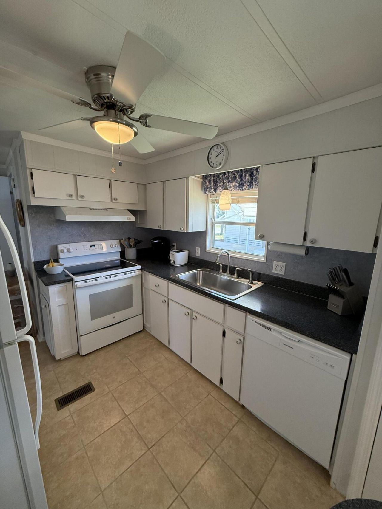 15 Del Sol, Port Saint Lucie, FL 34952 Photo