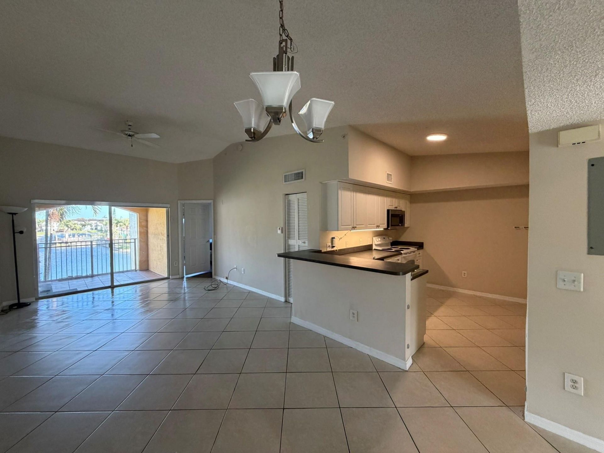 165 NW 96th Te, Unit 3306, Pembroke Pines, FL 33024 Photo