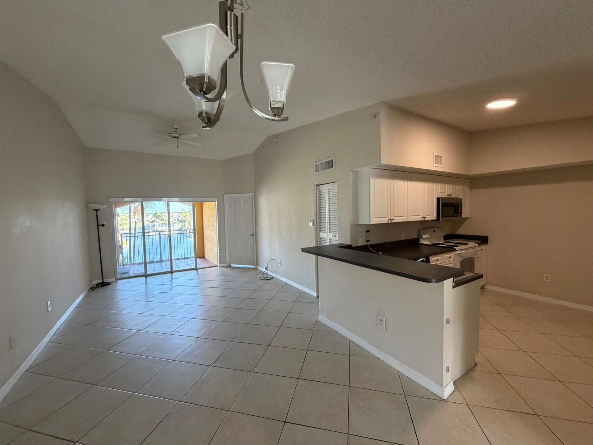 165 NW 96th Te, Unit 3306, Pembroke Pines, FL 33024 Photo