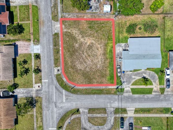 398 W 23rd Street, Riviera Beach, FL 33404