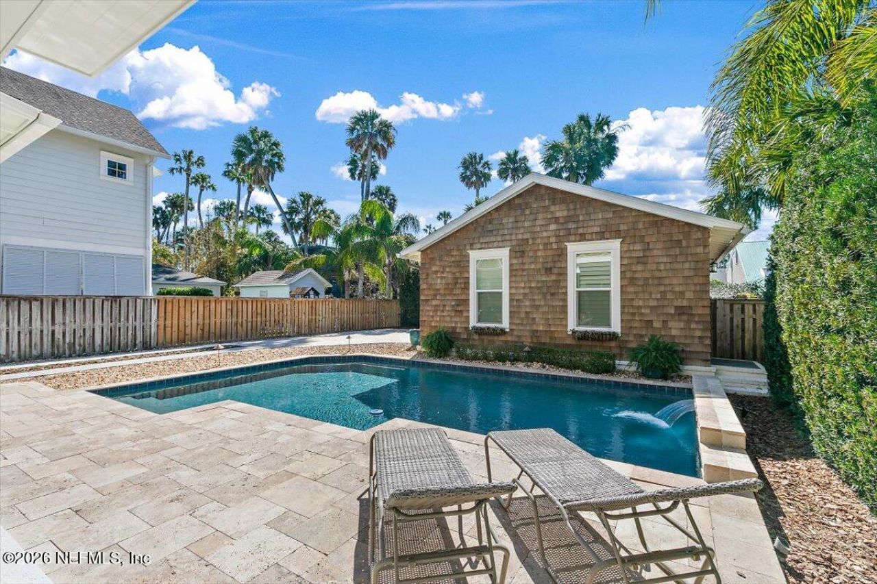 360 5th Street, Atlantic Beach, FL 32233 Photo