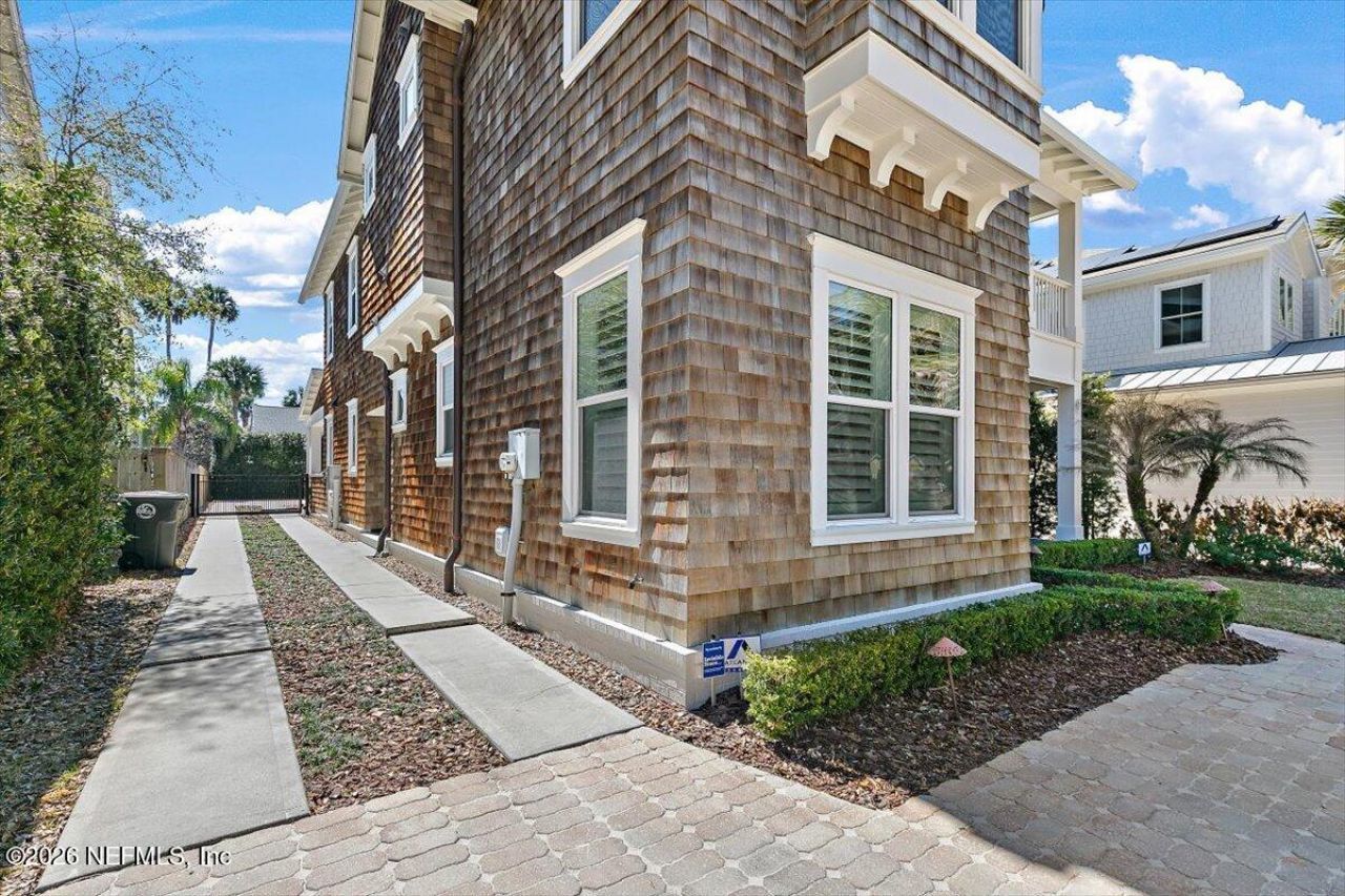 360 5th Street, Atlantic Beach, FL 32233 Photo