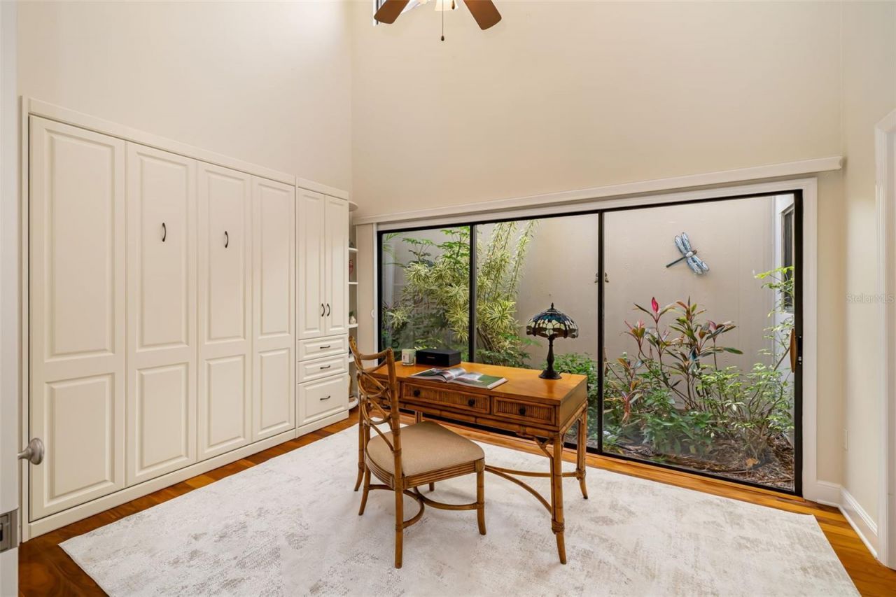 2326 Harbour Oaks Drive, Longboat Key, FL 34228 Photo